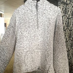 Salt and pepper Fuzzy sweater half zip and pockets